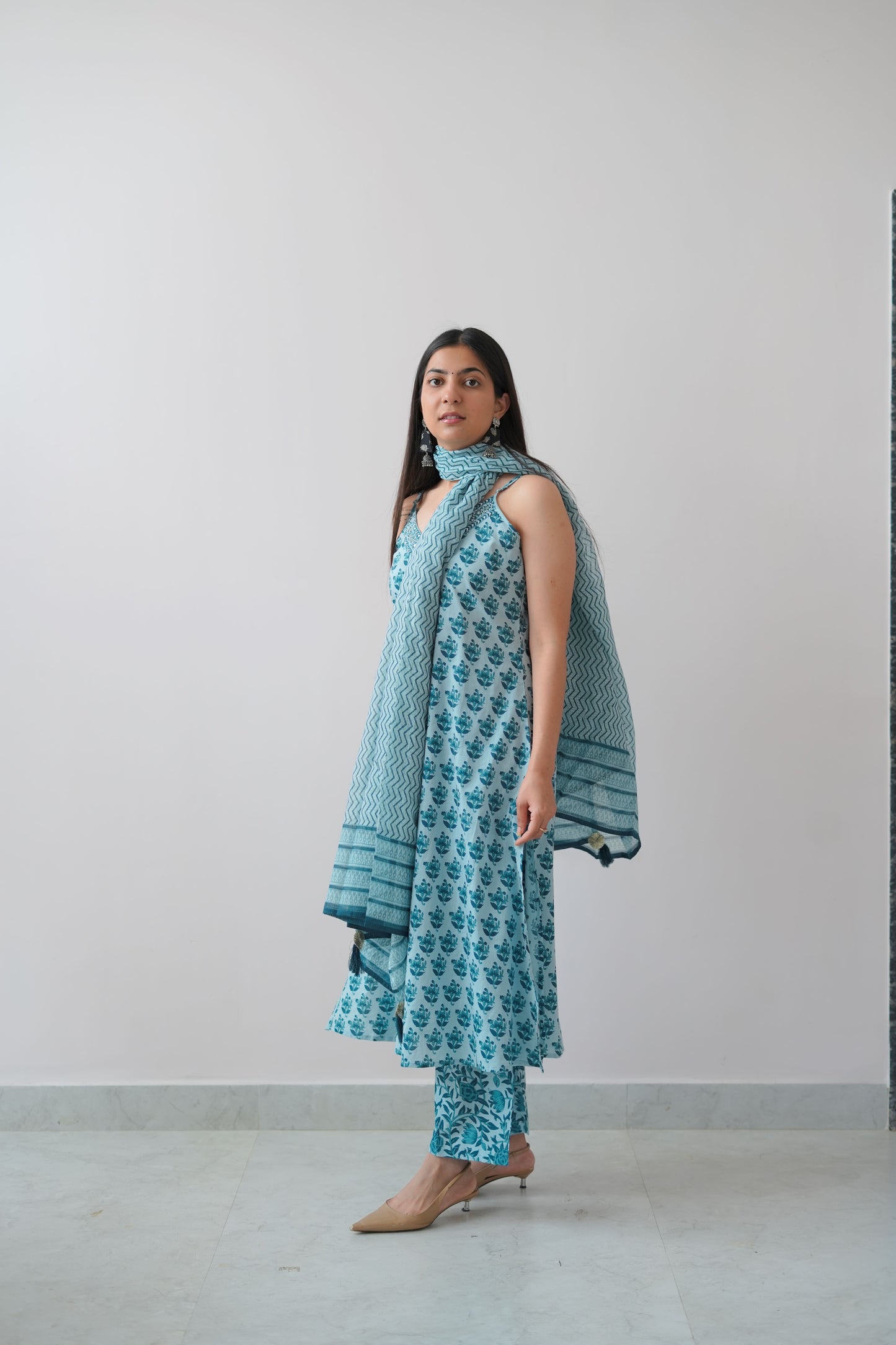 Sleeveless Blue Set