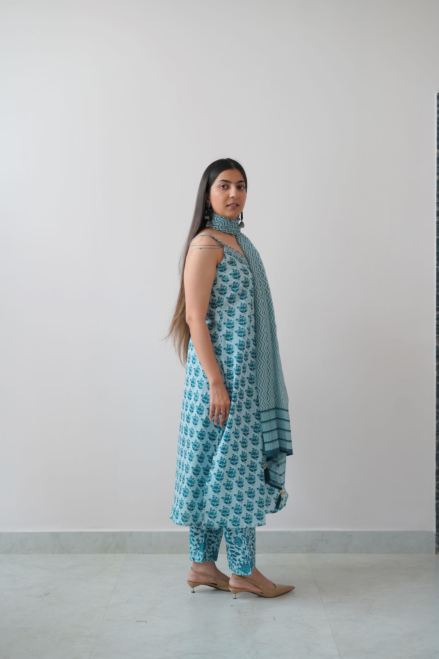 Sleeveless Blue Set