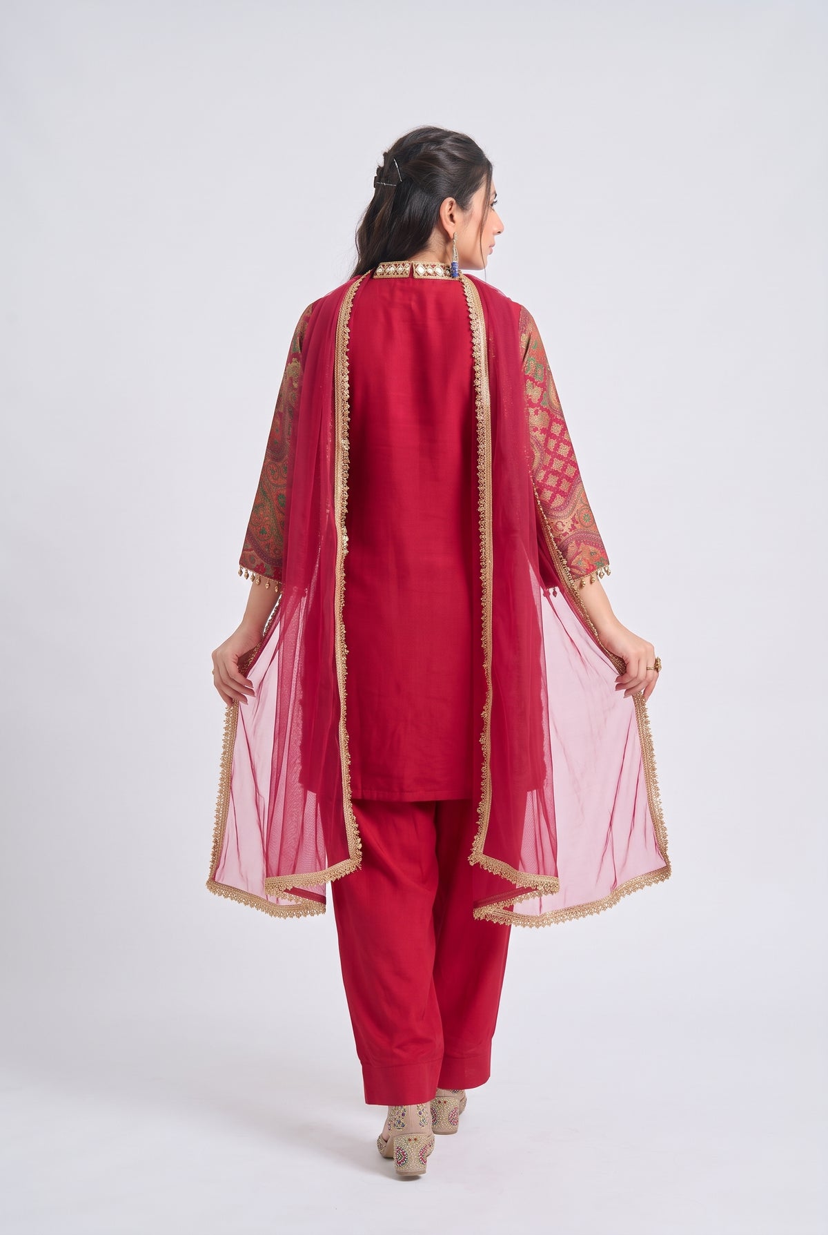 Tbfo Barbie Ki Diwali – Pink & Gold Embellished Ethnic Kurta Pant Set with Dupatta
