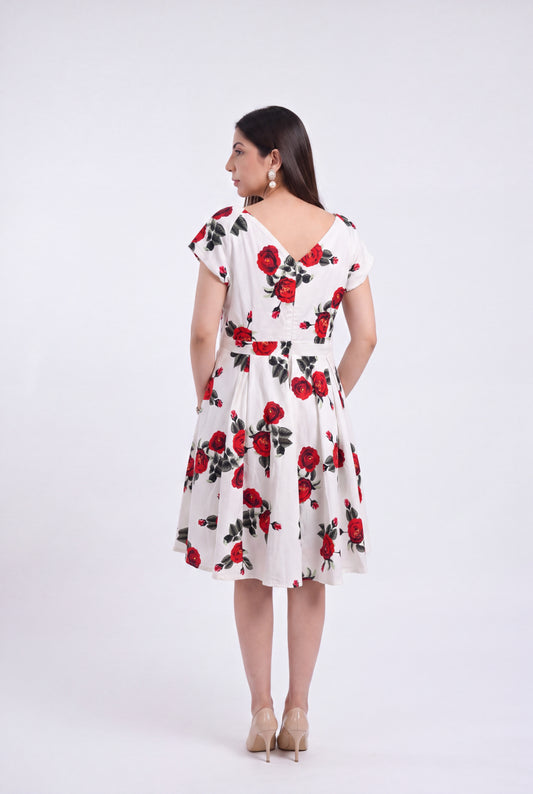 Tbfo Romantic Rose Dress