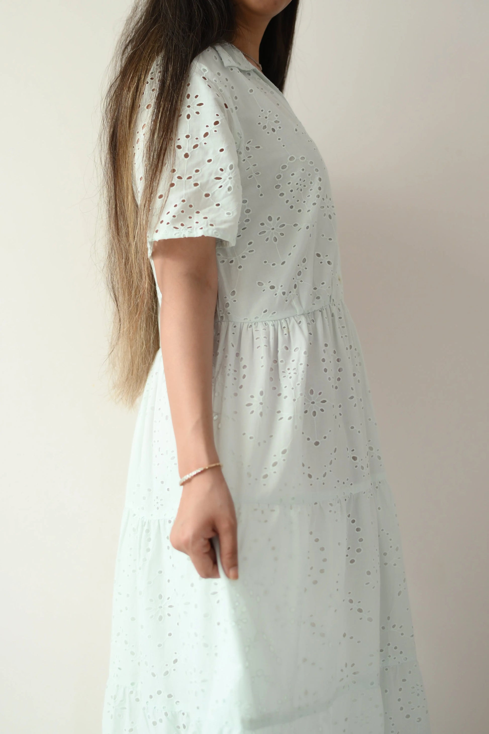 Light schiffli dress - TBFO