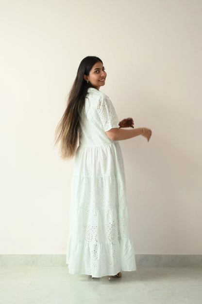 Light schiffli dress - TBFO