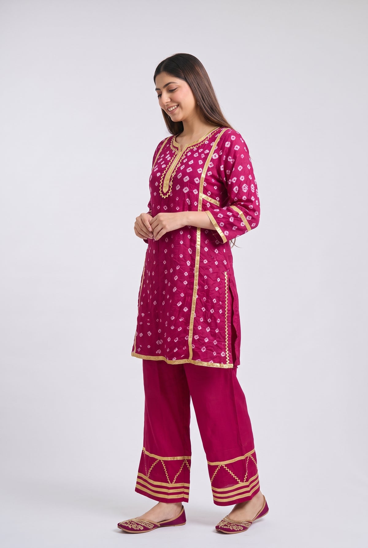 Tbfo Bandhu Embroidered Kurta & Pant Set