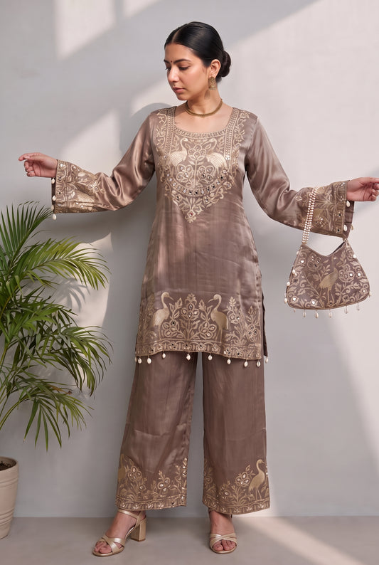 Tbfo Chandi Mor Embroidered Kurta & Pant Set
