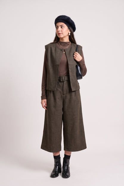 Tbfo Thand Aur Chai – Charcoal Grey Co-Ord Set with Sleeveless Jacket