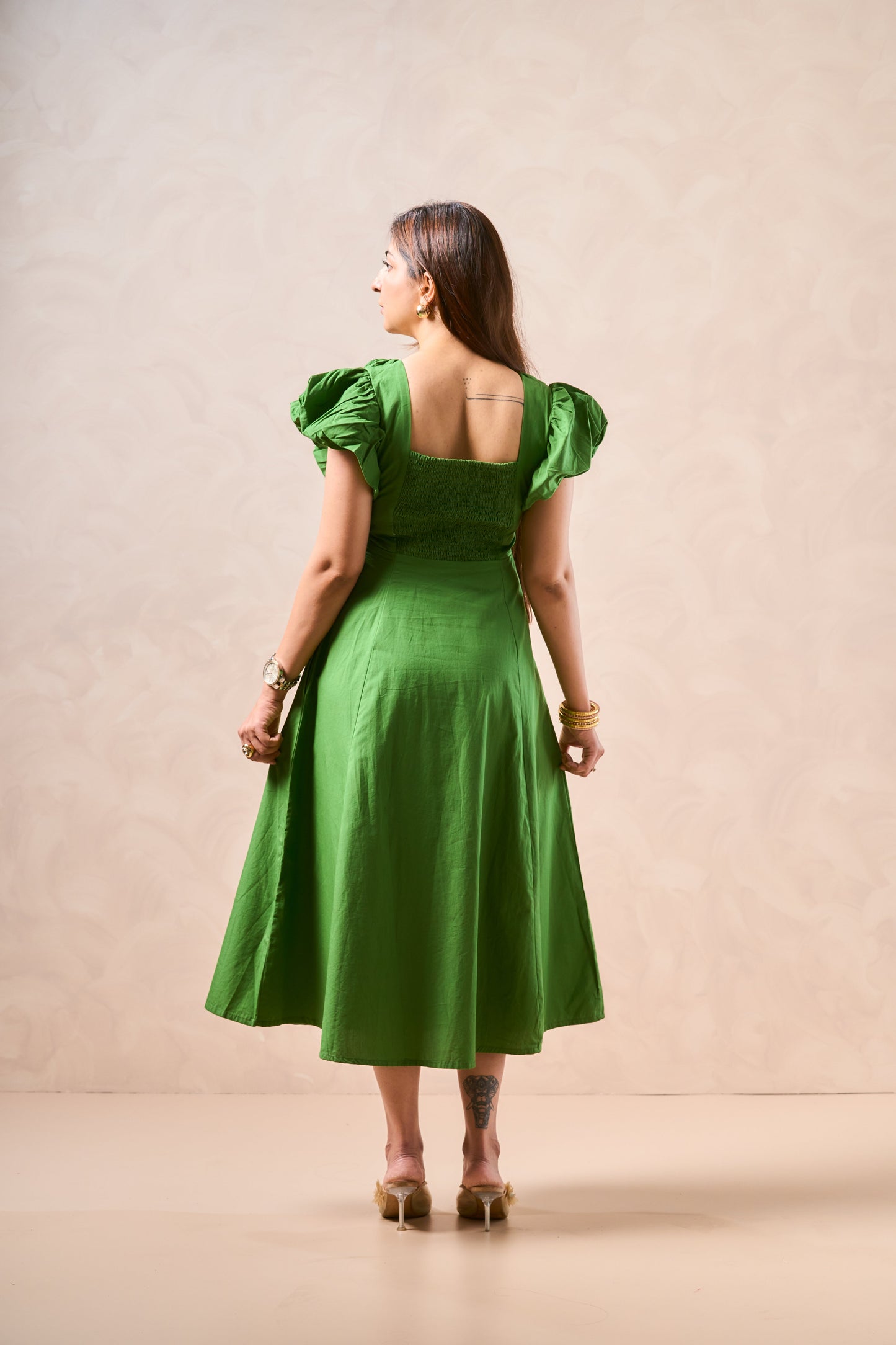 Kacha mango bite green