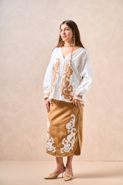 Young white and rich skort