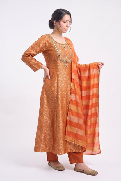 Tbfo Rani Haar Embroidered Kurta Pant & Dupatta Set