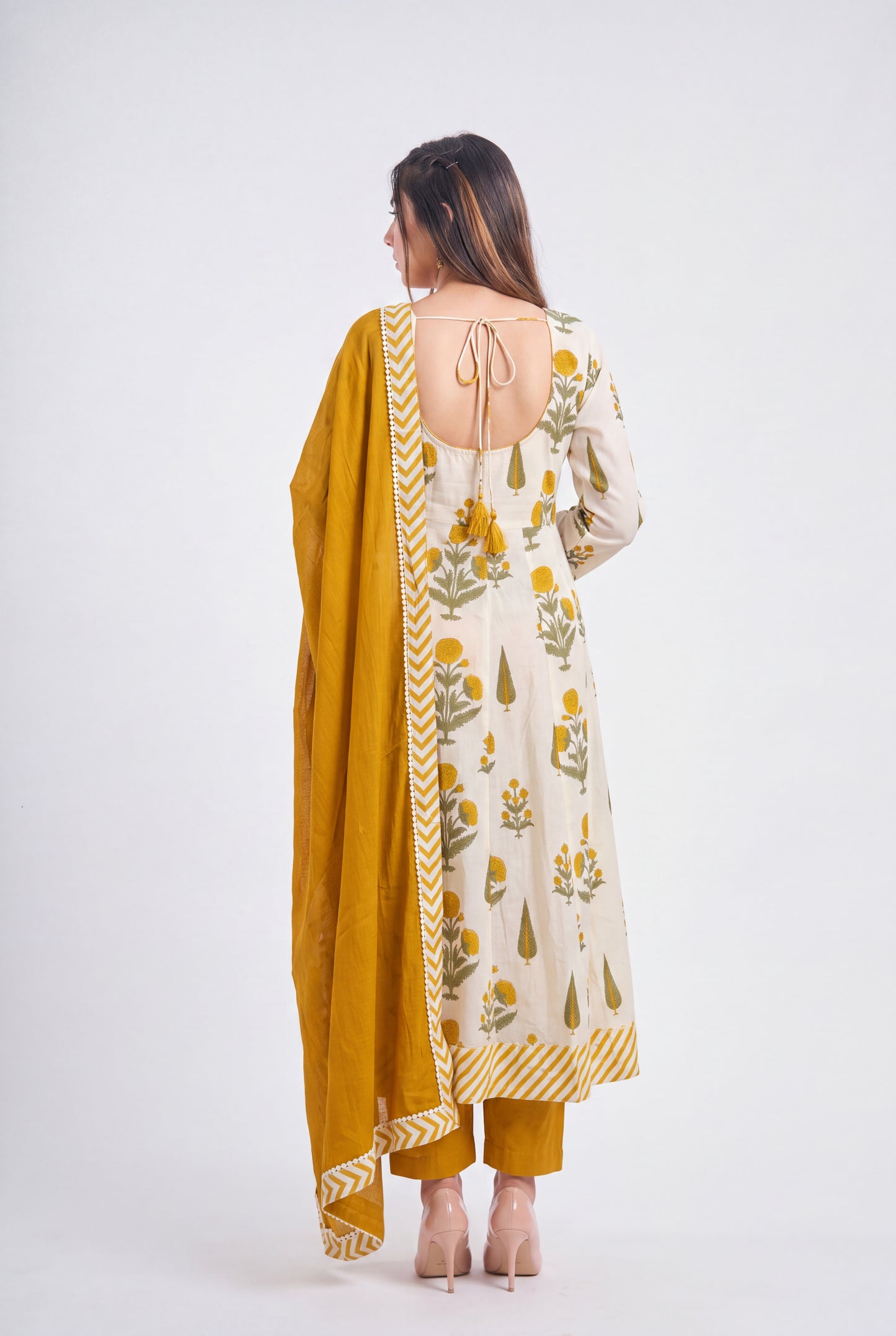 Tbfo Musturd jaipuri Print Suit Set