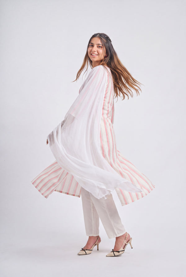 Tbfo Blush Breeze Kurta Set