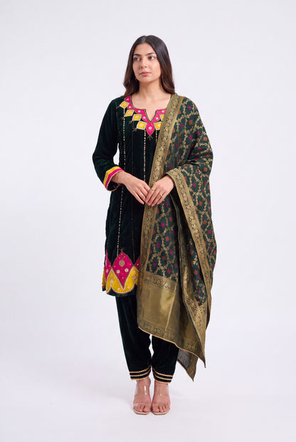 Tbfo Emerald Rajwadi Velvet Suit Set