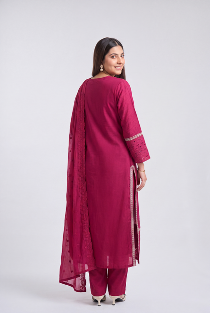 Tbfo Ruhani Magenta Suit Set