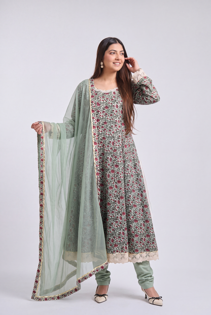 Tbfo Aarohi Floral kurta Set