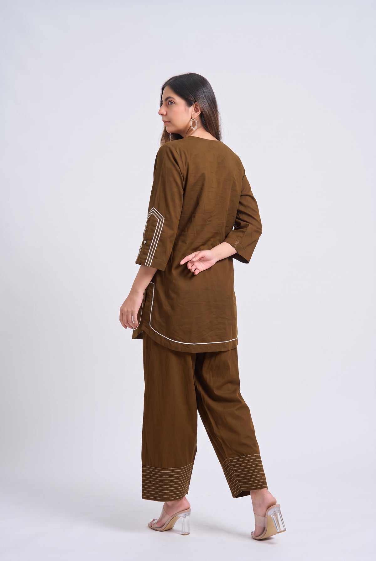 Tbfo Dhabba – Contrast Piping Kurta Pant Set