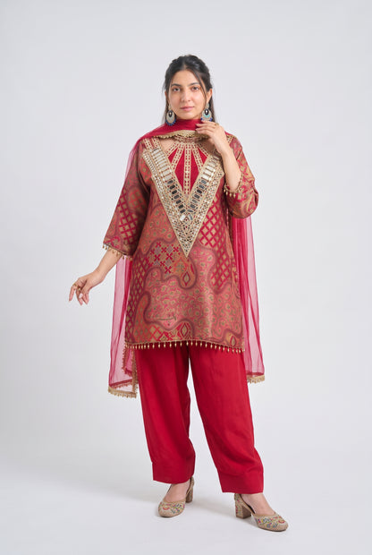 Tbfo Barbie Ki Diwali – Pink & Gold Embellished Ethnic Kurta Pant Set with Dupatta