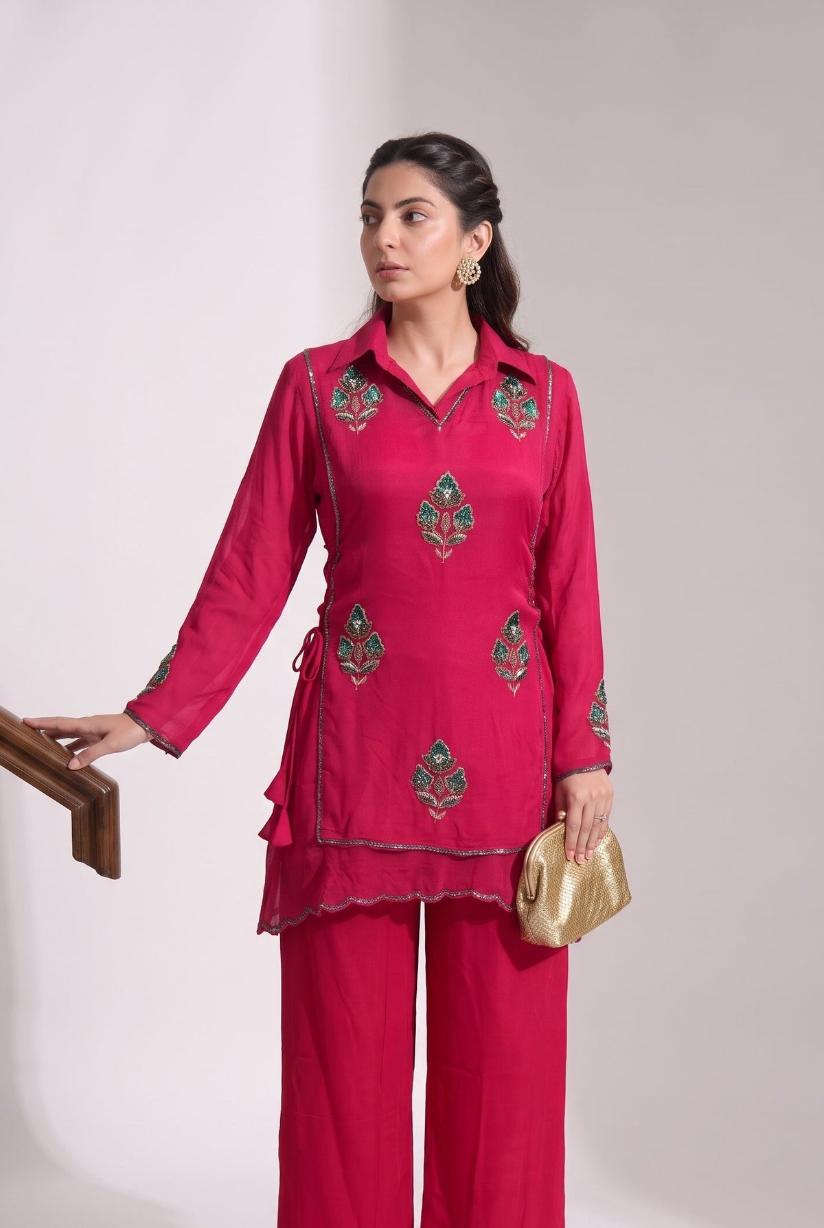 Tbfo Women Pink Embroidered Kurta Pant SetWomen Pink Embroidered Kurta Pant Set