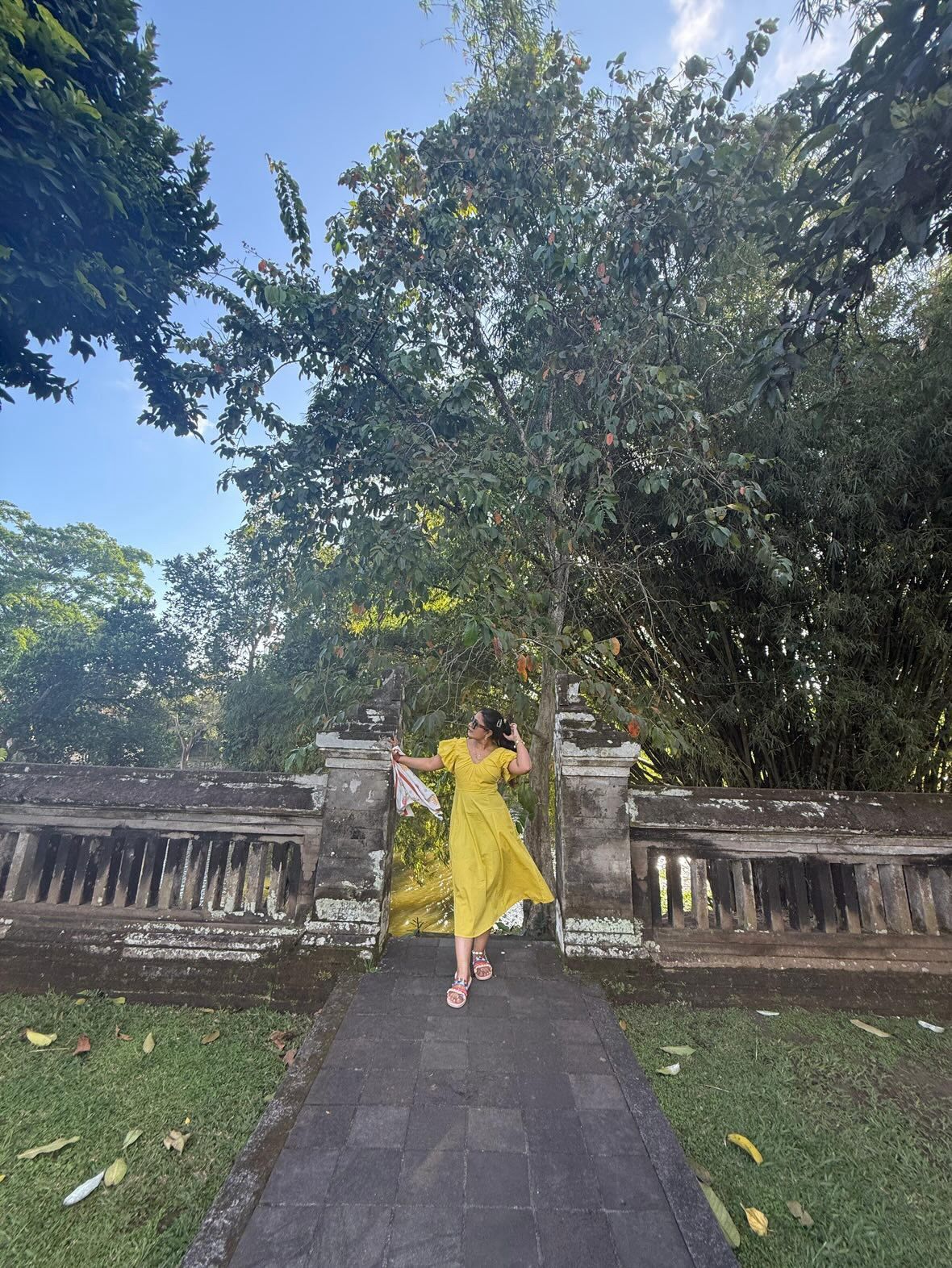 Kacha Mango Bite